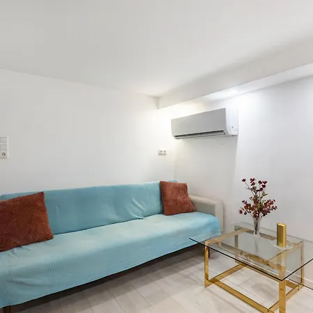 Living The Apartment *